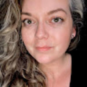 Meet your Posher, Gina